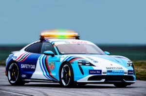 2022 Porsche Taycan Turbo S Safety-Car