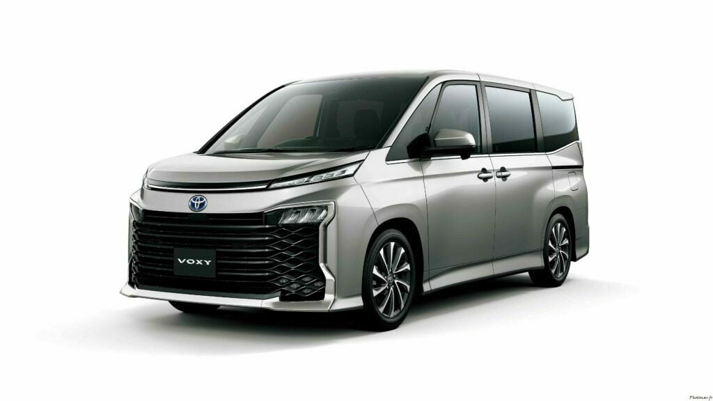 2022 Toyota Voxy
