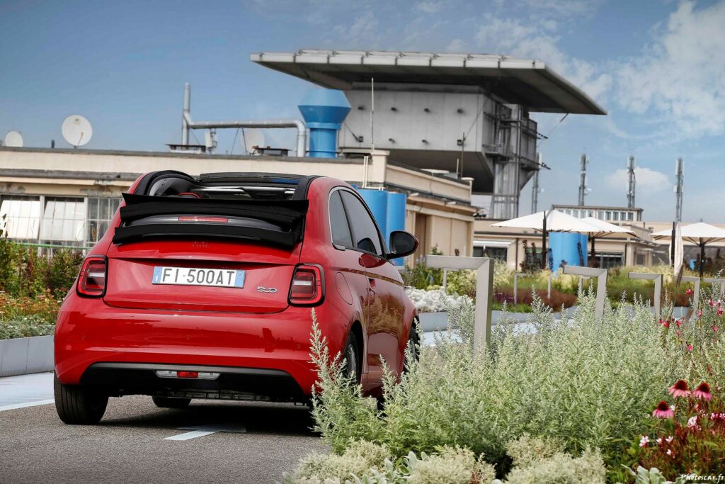 Fiat 500 Red 2023