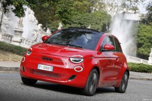 Fiat 500 Red 2023