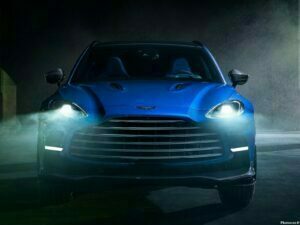 Aston Martin DBX707 2022
