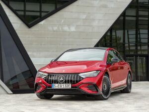 Mercedes AMG EQE 43 2023
