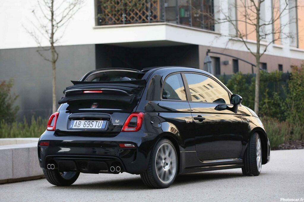 2022 Fiat Abarth 695 Turismo pack