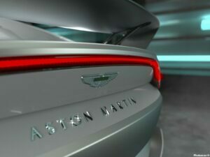 Aston Martin V12 Vantage 2023