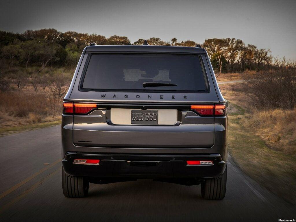Jeep Wagoneer L 2023