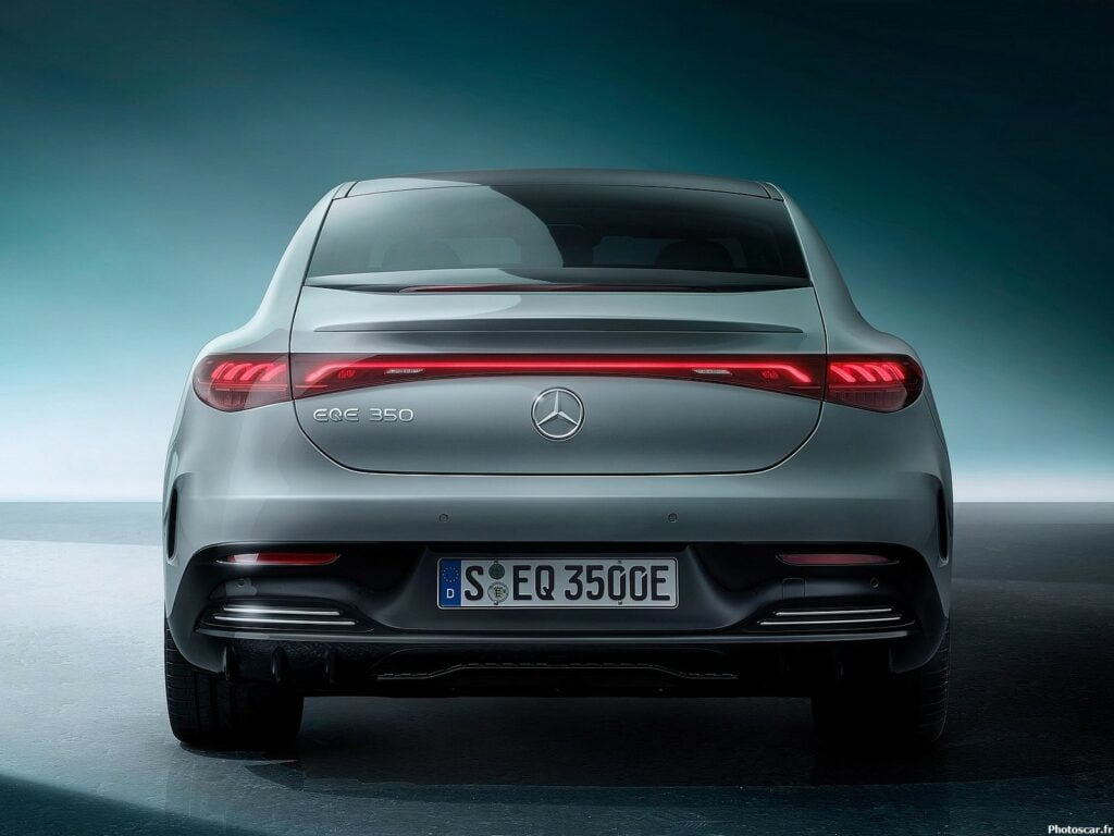 Mercedes Benz EQE 2023