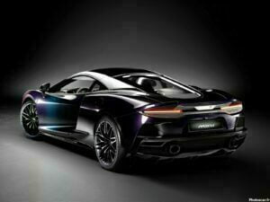 2022 McLaren GT Neon Spectrum par MSO