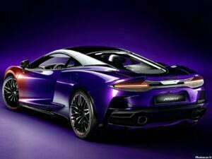 2022 McLaren GT Neon Spectrum par MSO