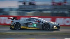 CORVETTE C8.R N° 64