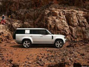 Land Rover Defender 130 2023