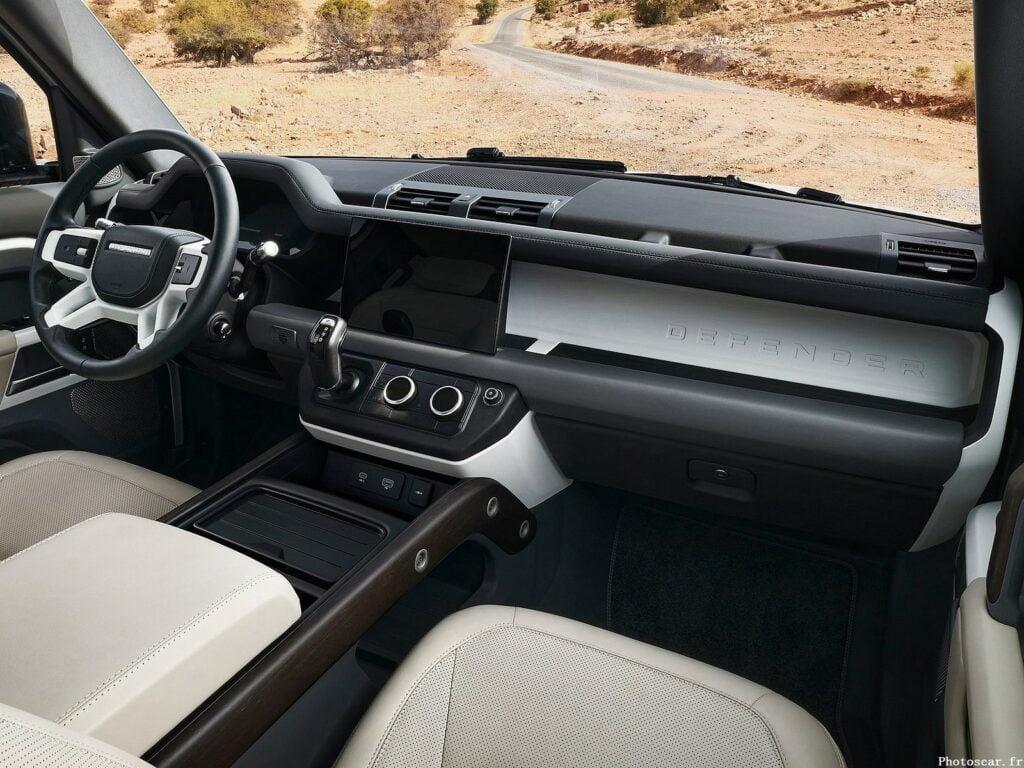 Land Rover Defender 130 2023