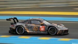 PORSCHE 911 RSR - 19 N° 18