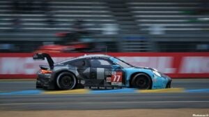 PORSCHE 911 RSR - 19 N° 77