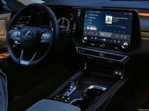 Lexus RX 2023