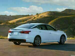 Nissan Altima 2023