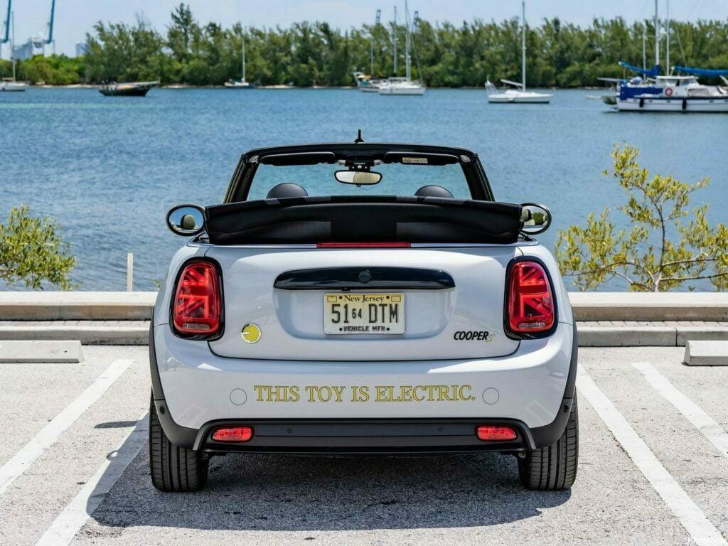 Mini Cooper SE Convertible Concept 2022