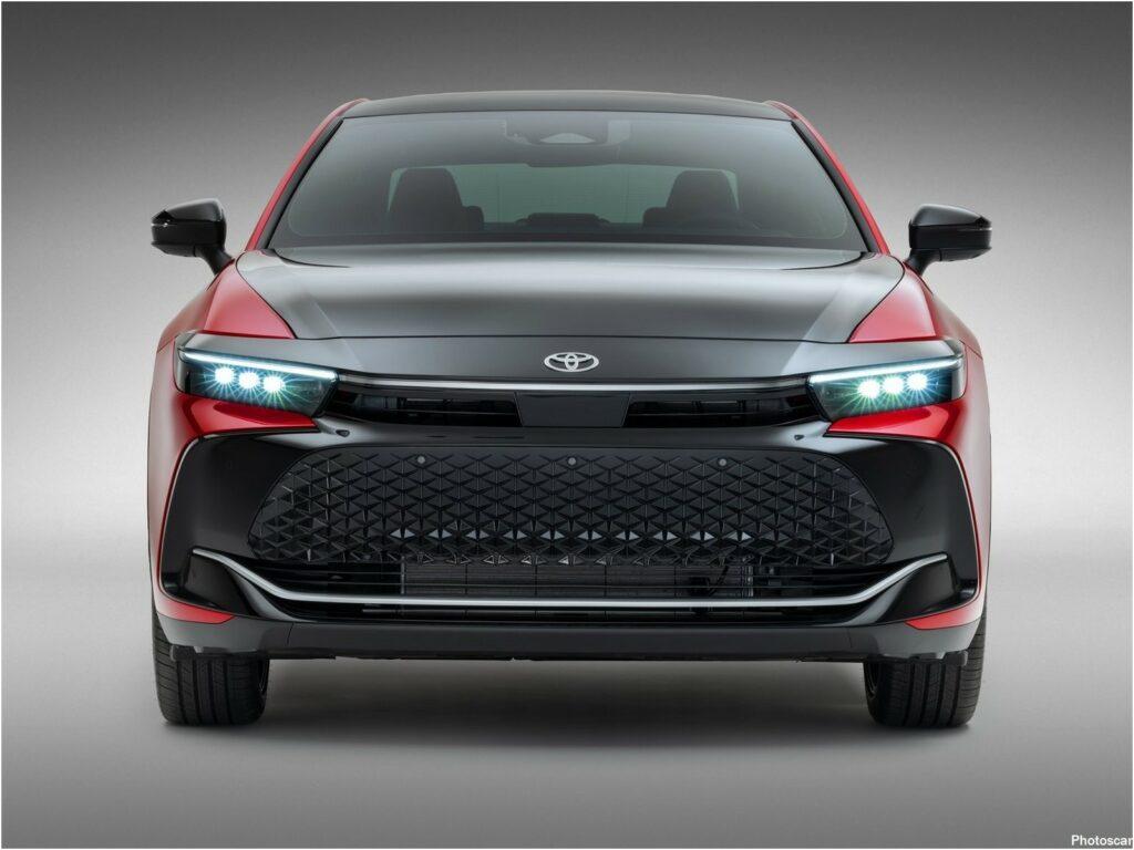 Toyota Crown 2023