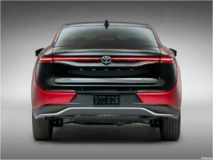 Toyota Crown 2023