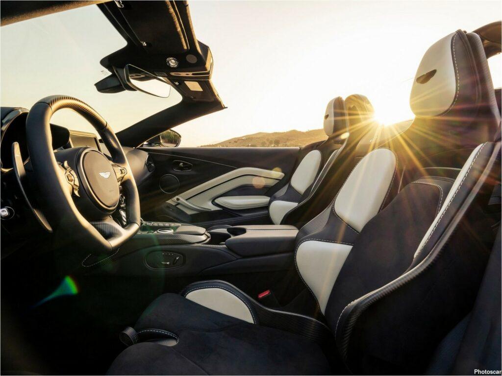 Aston Martin V12 Vantage Roadster 2023