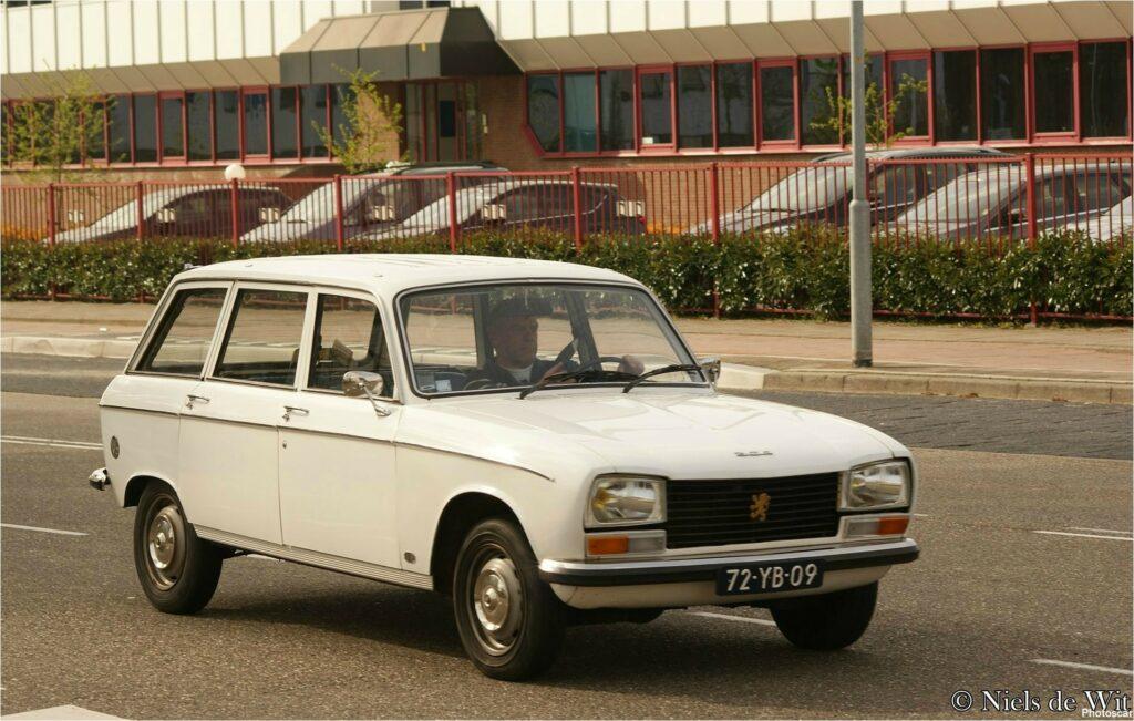 Peugeot 304