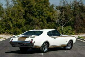 Oldsmobile Hurst Olds 1969