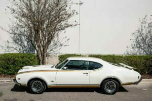 Oldsmobile Hurst Olds 1969