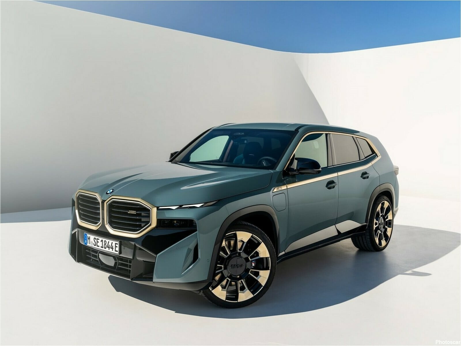 BMW XM 2023 Nouveau SUV puissant estimée à 740 chevaux