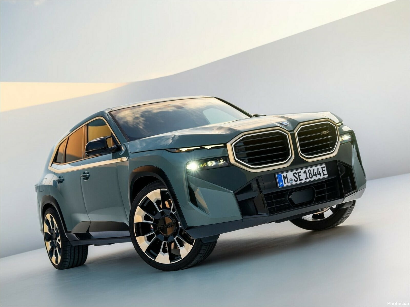 BMW XM 2023