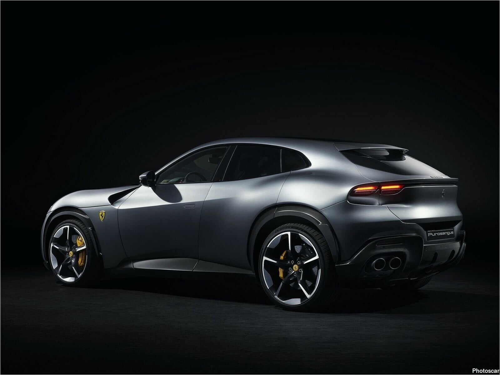 L'Essentiel Ferrari – Mars 2025 : F90 Stradale, Purosangue, Testarossa, P4/5, Enzo