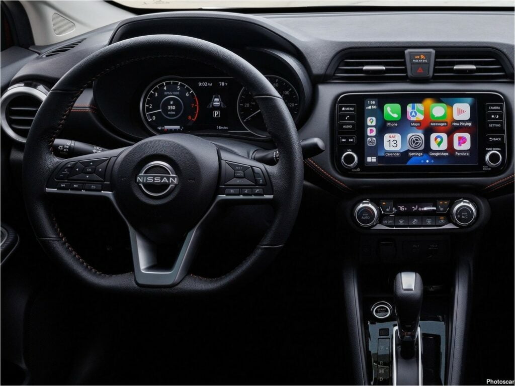 Nissan Versa 2023