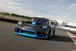 2022 Porsche GT4 E-Performance