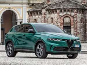 Alfa Romeo Tonale Plug-In Hybrid Q4 2023