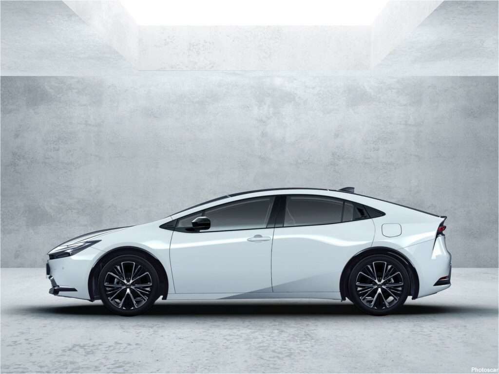 Toyota Prius 2025 Plus bas, plus sportif et plus aérodynamique