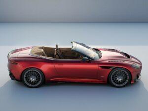 Aston Martin DBS 770 Ultimate 2024