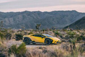 Lamborghini Huracán Sterrato Giallo Countach 2023