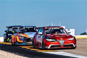 2022 FIA ETCR Sachsenring Saturday Furious QF2 25 Luca Filippi-96 Mikel Azcona_32