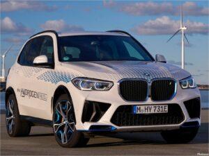 BMW iX5 Hydrogen Concept 2023