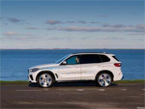 BMW iX5 Hydrogen Concept 2023