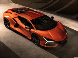 Lamborghini Revuelto 2024