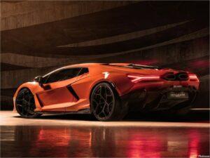 Lamborghini Revuelto 2024
