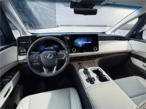 Lexus LM 2024