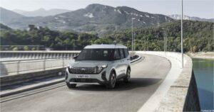 Ford E-Tourneo Courier 2024