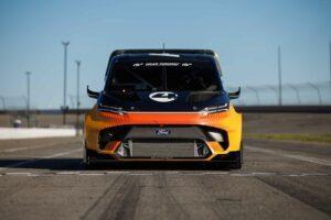 Ford E-Transit SuperVan 4.2 2023