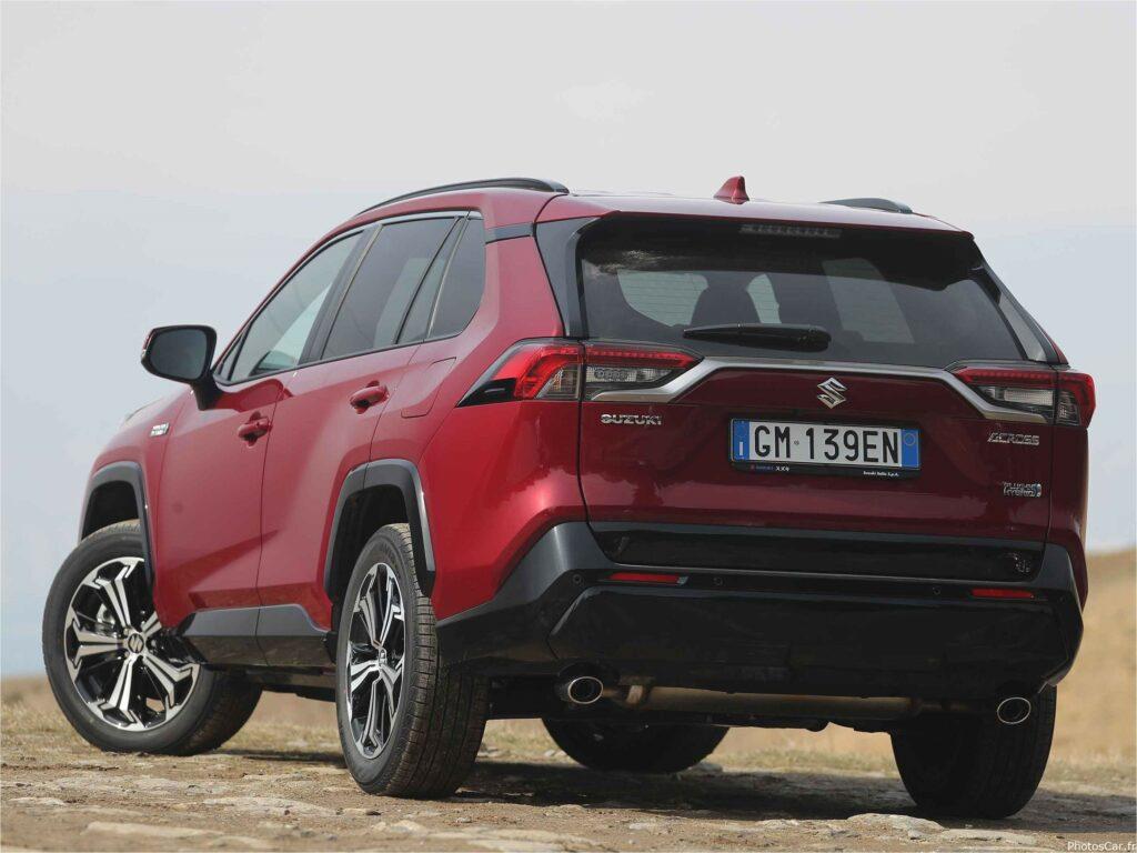 El Toyota RAV4 barato de Suzuki ya está aquí: 306 CV y algún cambio por