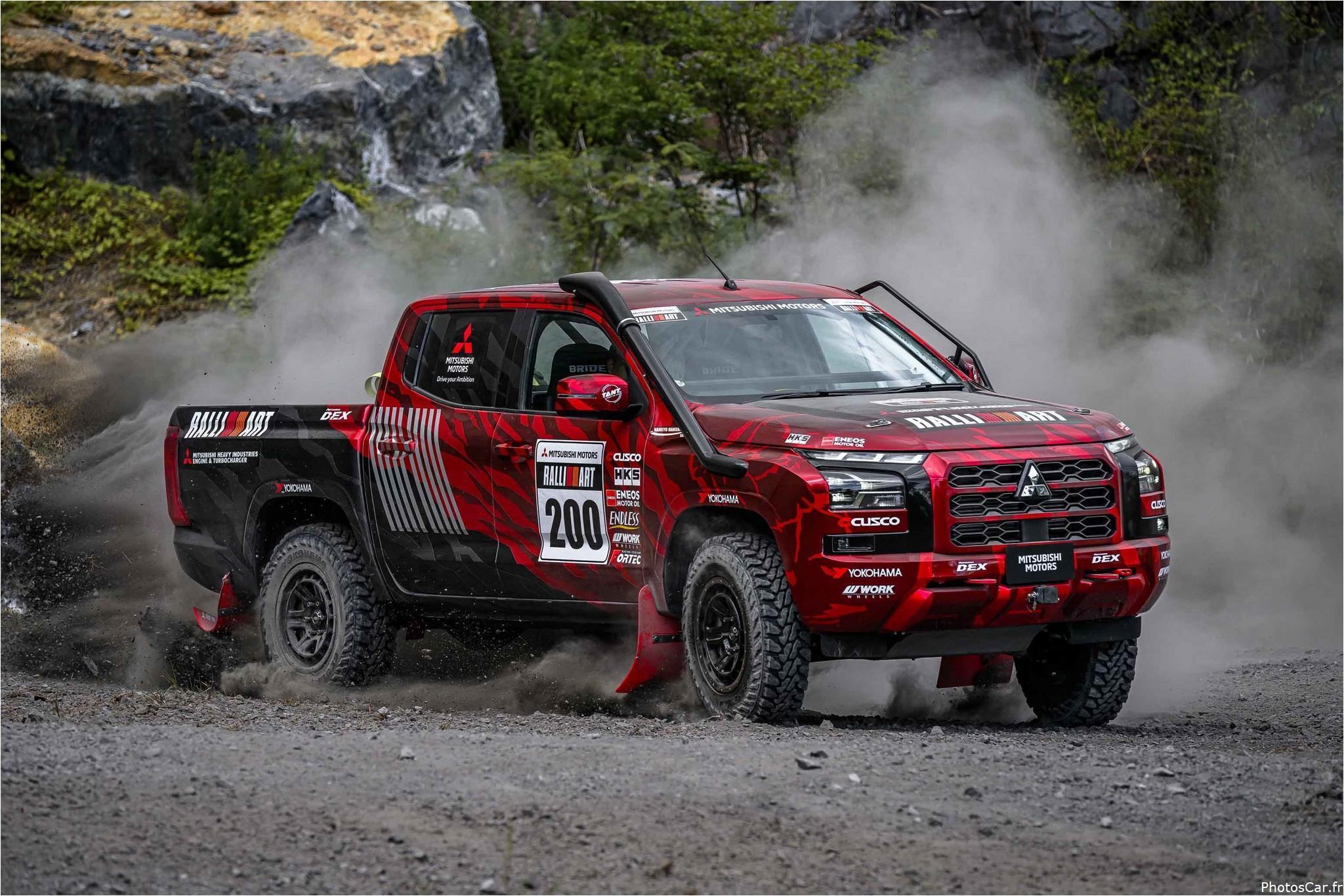 Mitsubishi Triton Ralliart AXCR 2024 Repensée et fiable Photoscar