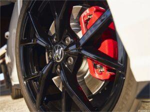 Volkswagen Golf GTI 380 2024