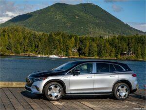 Mercedes EQS SUV Maybach 2024