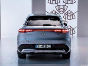 Mercedes EQS SUV Maybach 2024