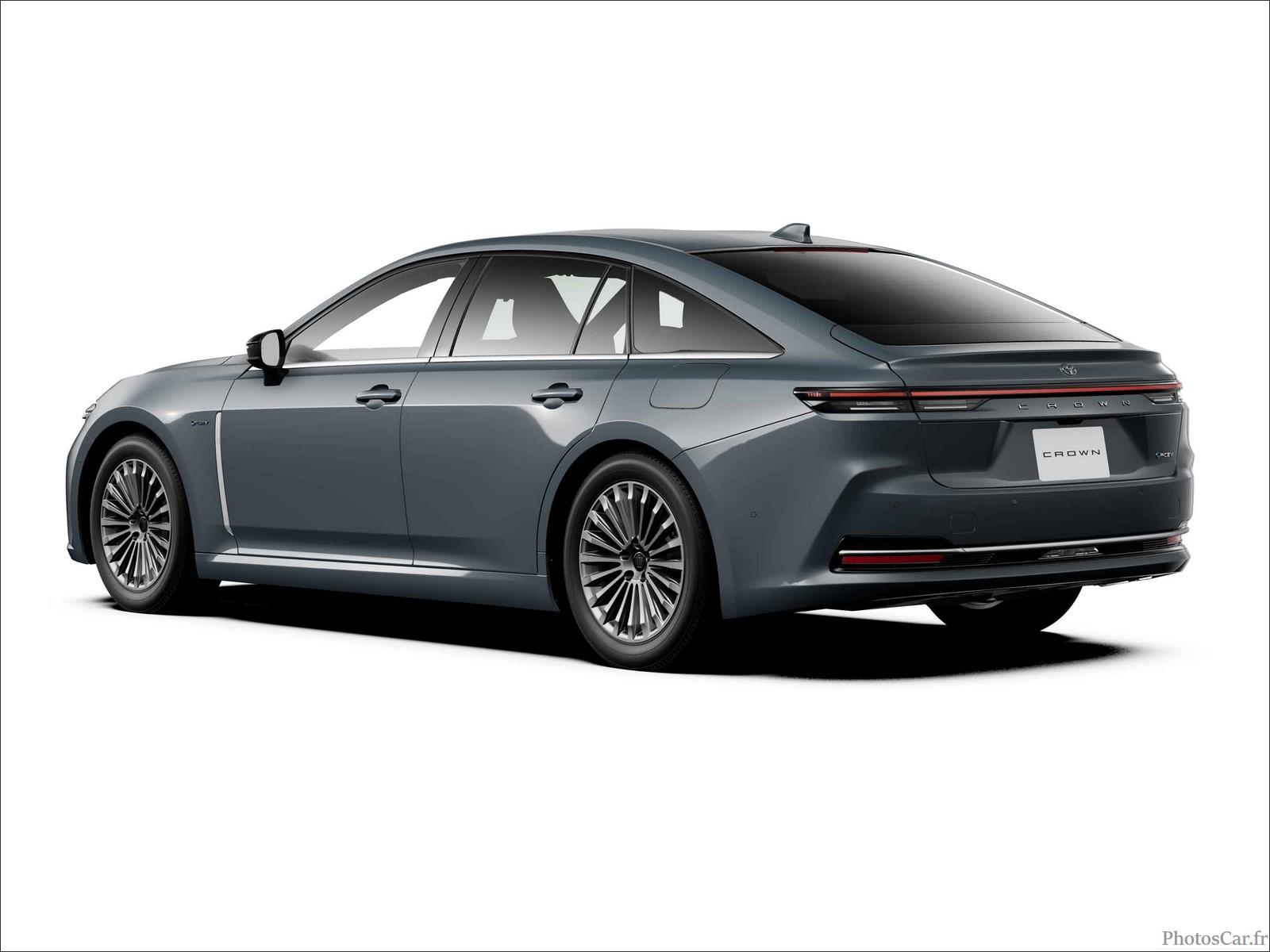 Le Toyota Crown HEV 2024 : un SUV élégant et performant - Photoscar