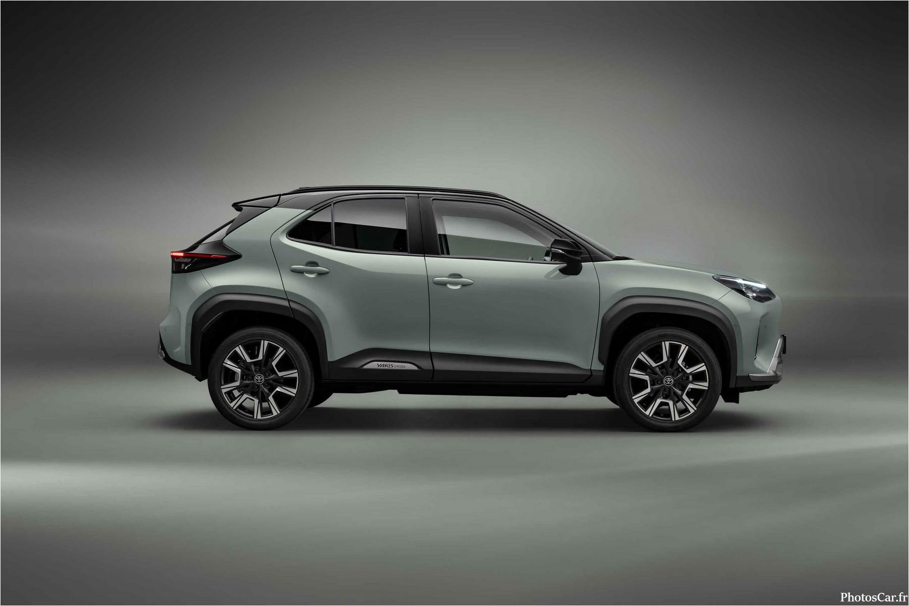 Toyota Yaris Cross Première édition 2024 Look unique et sportif Photoscar